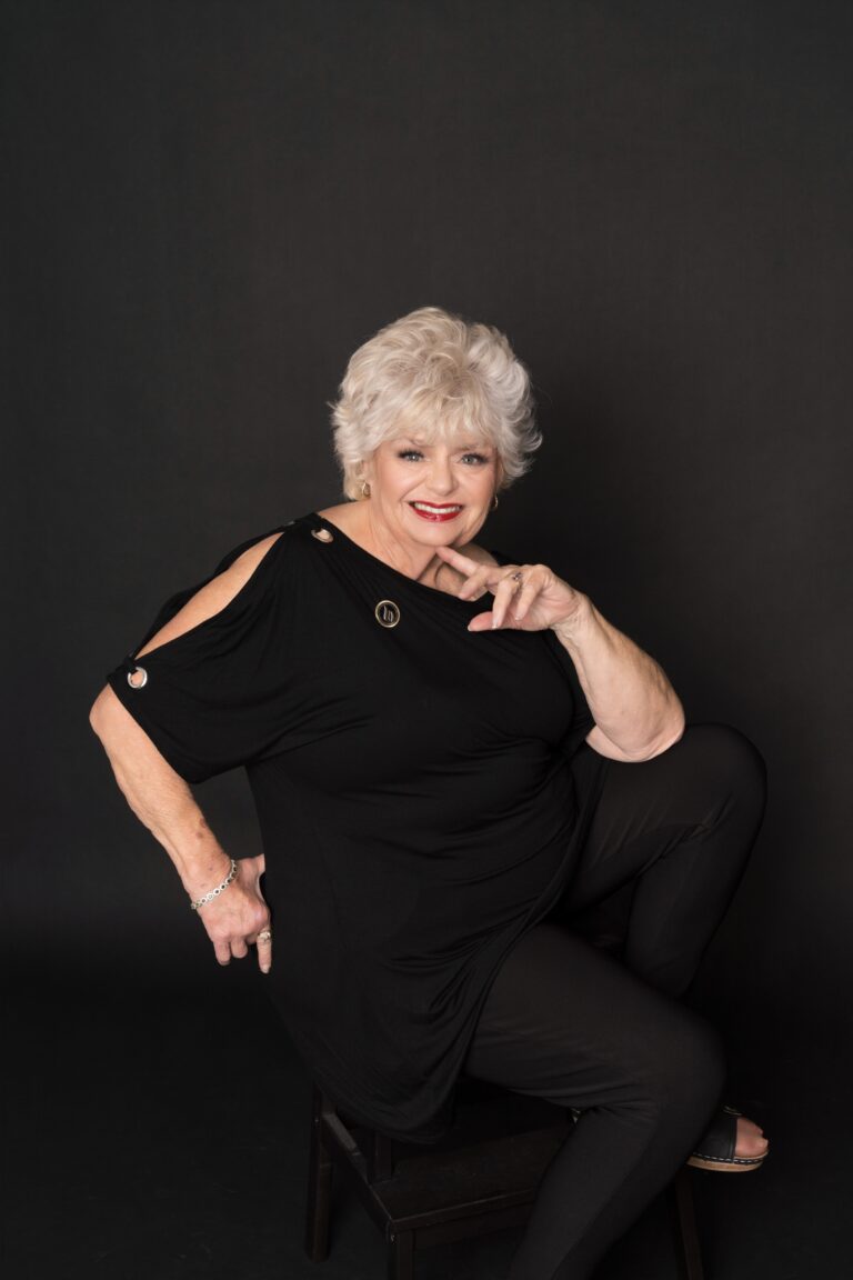 Sharron Dillon profile picture